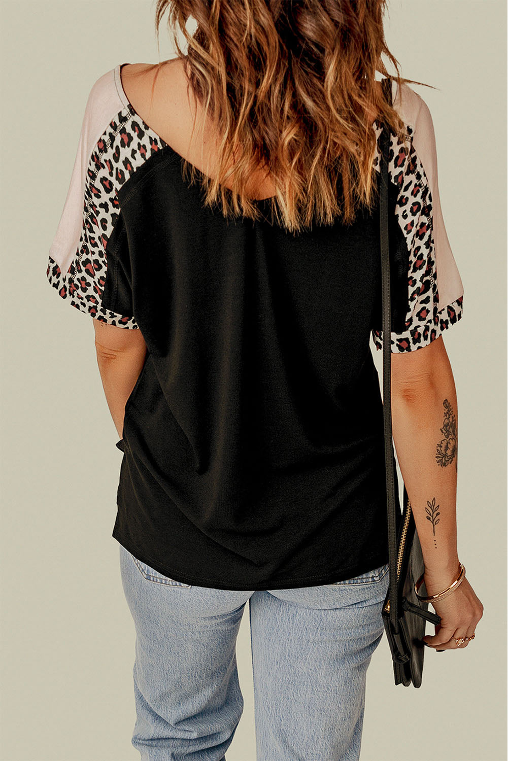 MAMA Graphic Leopard V-Neck Tee Shirt