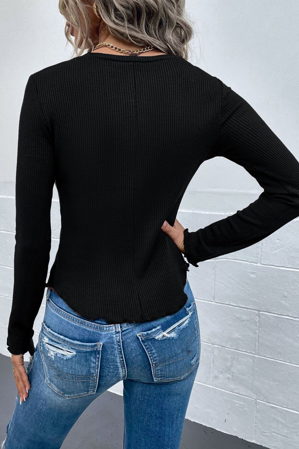 Quarter-Snap Round Neck Top