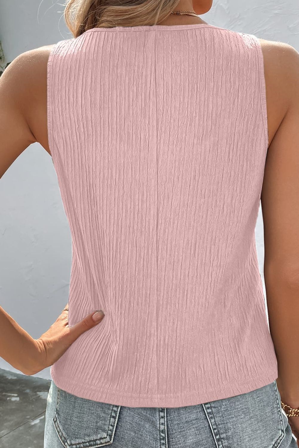 Textured Scoop Neck Tank