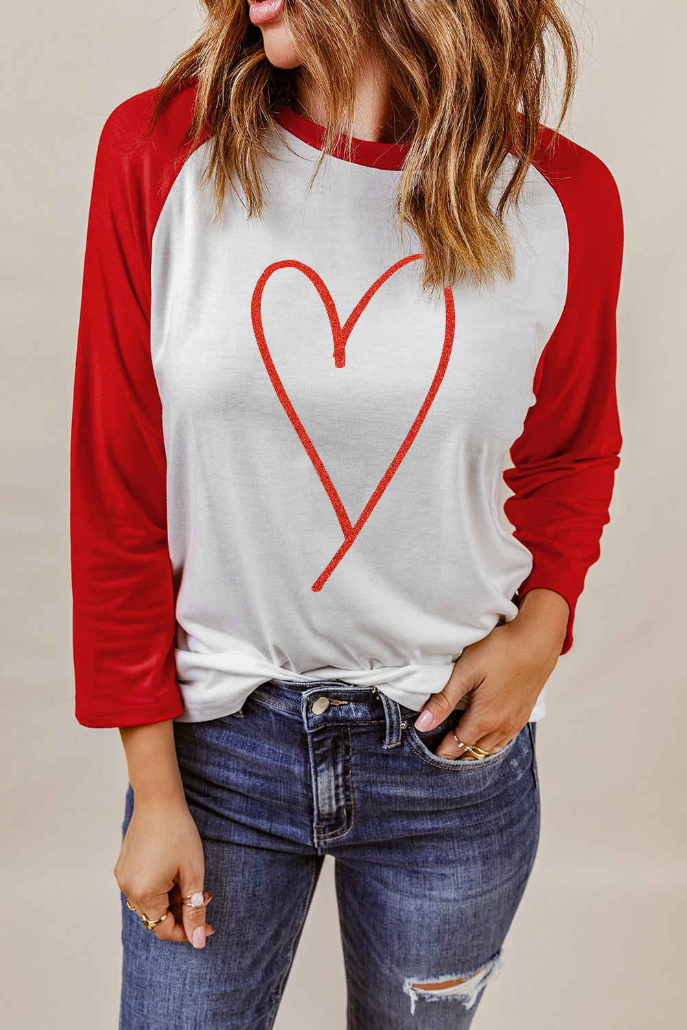 Contrast Baseball Sleeve Heart Graphic Top